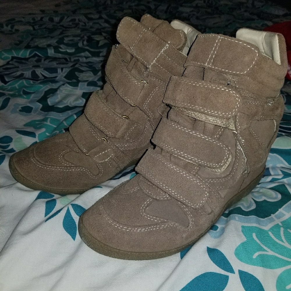 Steve Madden wedged shoes